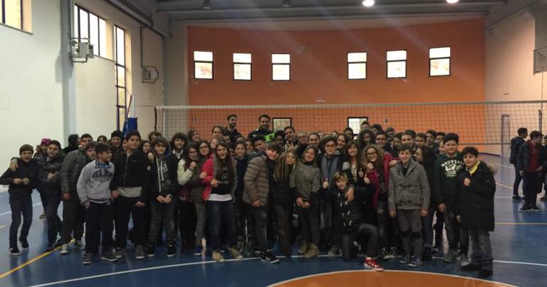 Grande entusiasmo alla “Cimarosa” per “A scuola di Volley”