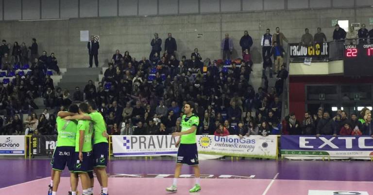 La Exton Aversa è un rullo compressore. Batte il Gela 3-0 e si prende il 2 posto in classifica